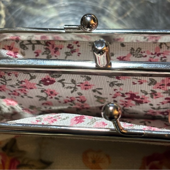 Anna Sui Floral Clutch - Red and Yellow Blooms - Picture 7 of 11